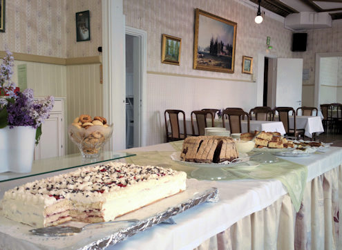 Sälinkään Kartanon kahvipöytää